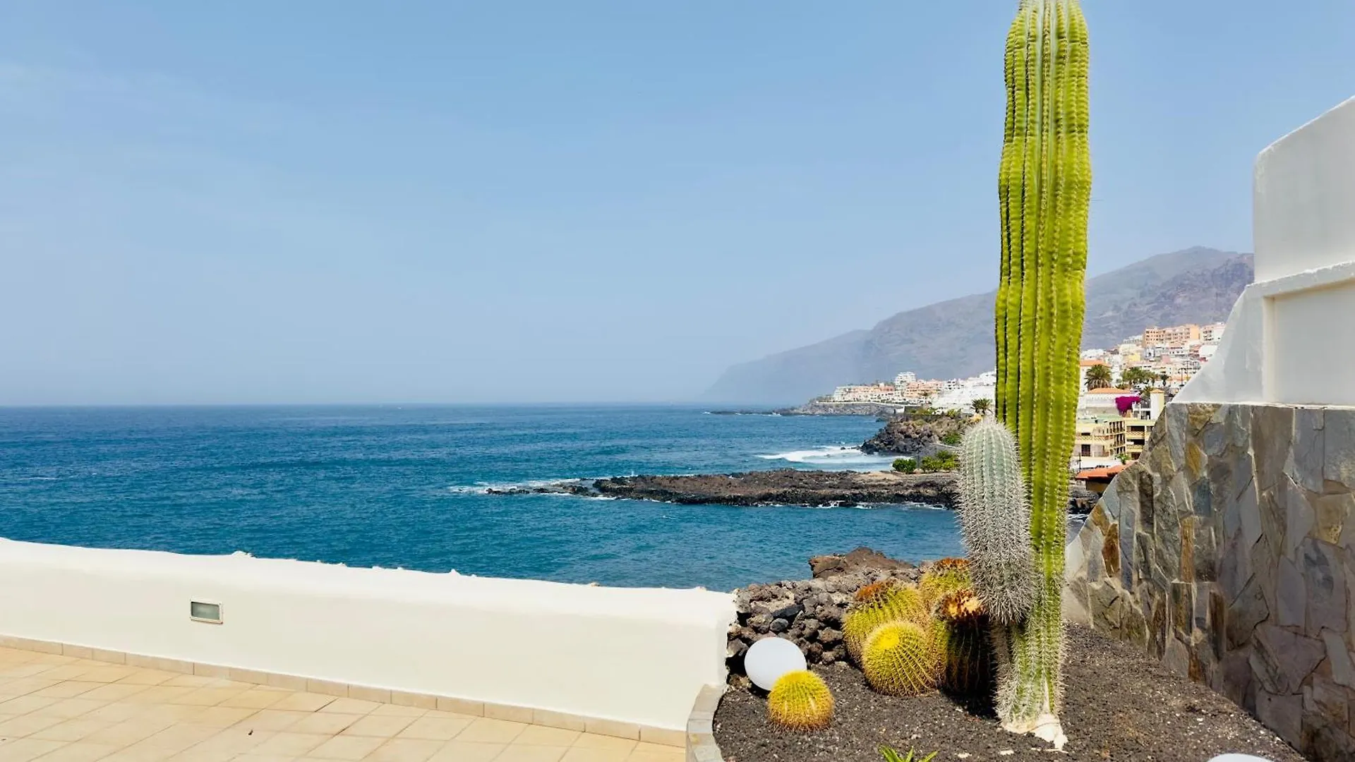 פוארטו דה סנטיאגו Beachfront Villa And Pool 0*, פוארטו דה סנטיאגו ספרד